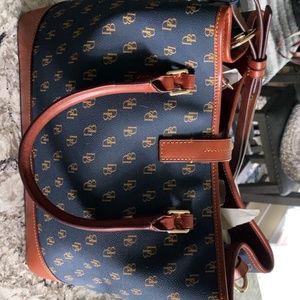 Dooney And Bourke Purse